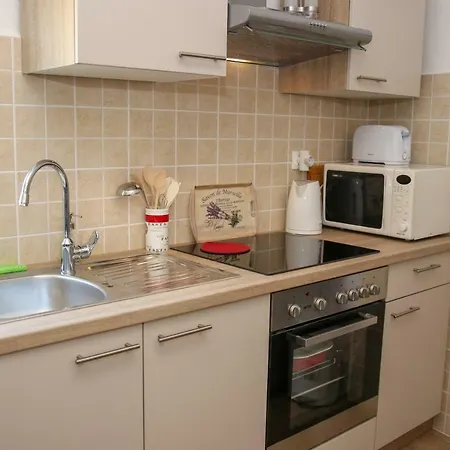 Apartament Polic Szybenik